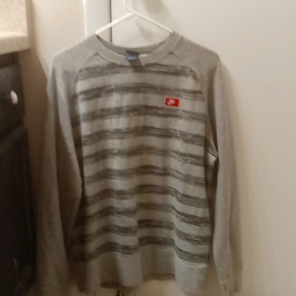 Nike sweat shirt